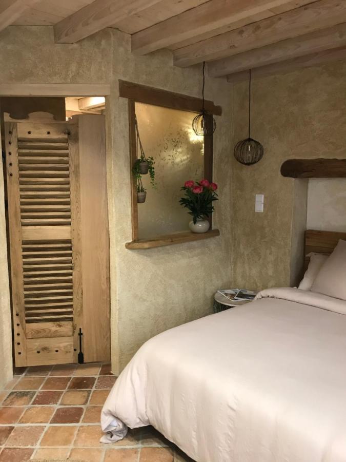 Chambre Les Marguerites Cluny Exterior foto